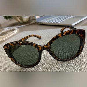 Women sunglasses